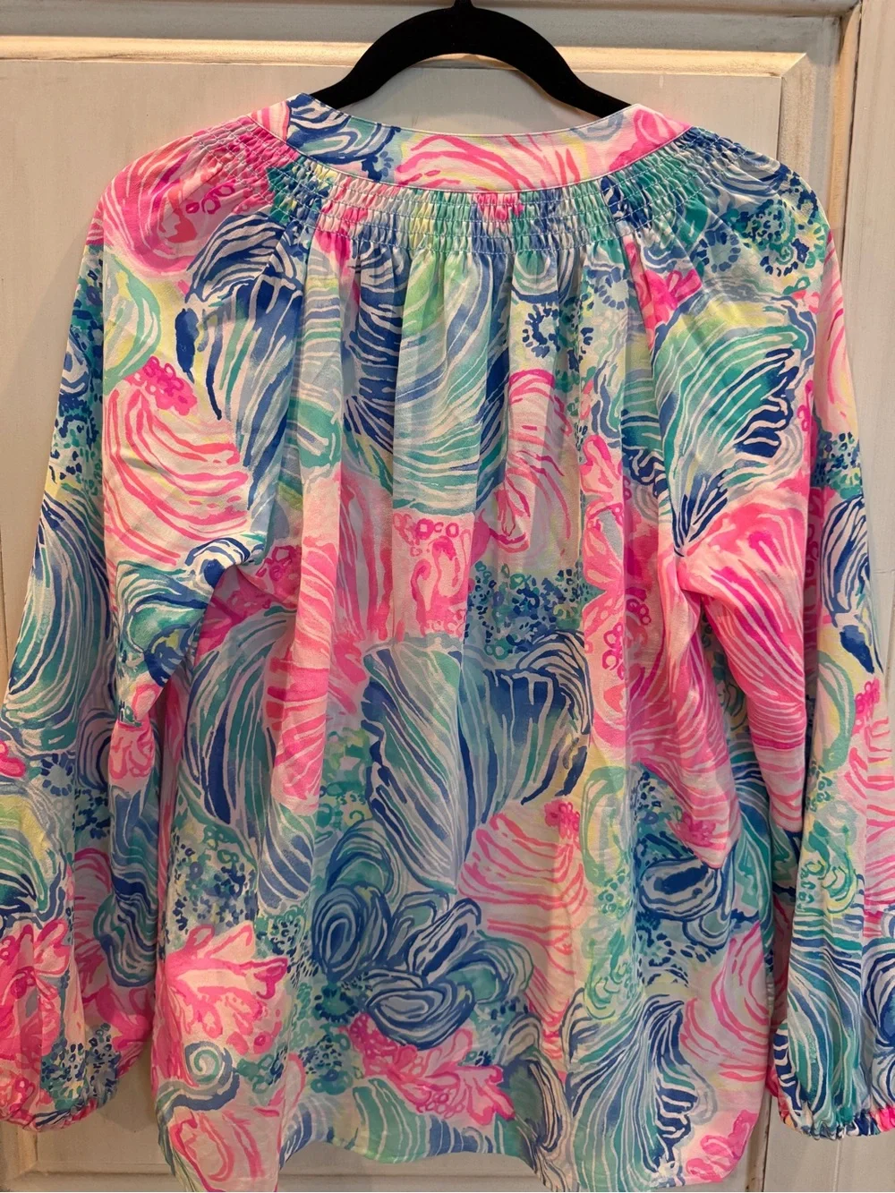 Lilly Pulitzer Elsa Small Pink Multi Floral V-Neck Blouse smocked , Beach Please - Picture 2 of 5